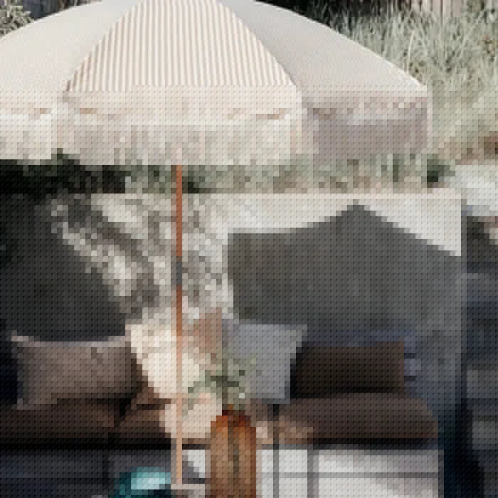 Gestalte Balkon und Terrasse zu deiner gemütlichen Outdoor-Oase mit Pflanzen, funktionalen Möbeln, stimmungsvoller Beleuchtung und Deko.