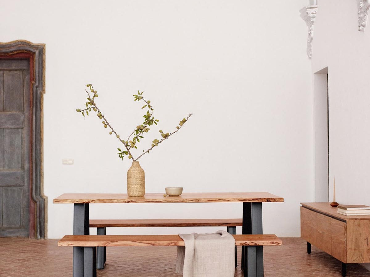 Elegante Möbel der Alaia Kollektion von Kave Home, stilvolles Design in harmonischen Farben und modernen Formen.