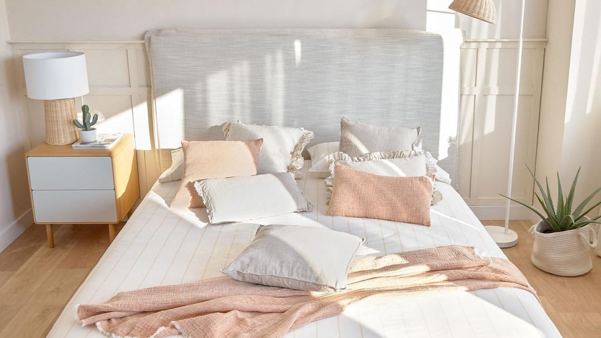 Elegante Anielle Kollektion von Kave Home: stilvolle Möbel und Accessoires in harmonischen Farben und modernem Design.