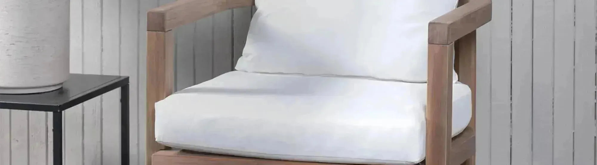 Entdecke die stilvolle Erica Kollektion von Venture Home: moderne, wetterfeste Outdoor Möbel für deinen Garten oder Balkon. Genieße Komfort und Design!