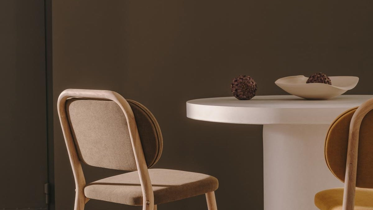 Elegante Möbel der Helda Kollektion von Kave Home, stilvolles Design, harmonische Farben und moderne Ästhetik.