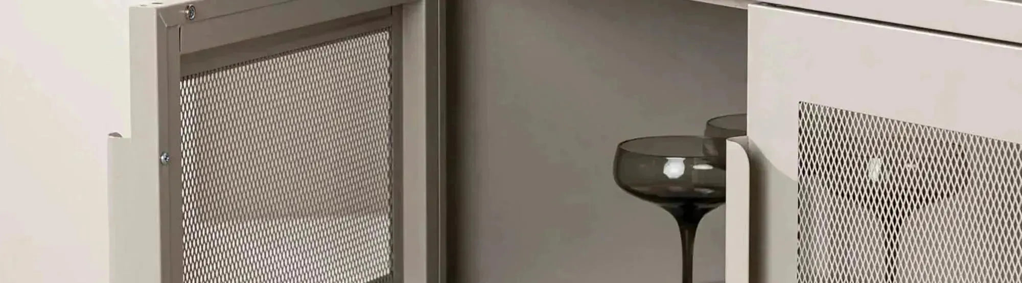 Entdecke die Nett-Kollektion von Venture Home: stilvolle Kommoden und Schränke, die modernes Design mit Funktionalität vereinen. Perfekt für jedes Zuhause!