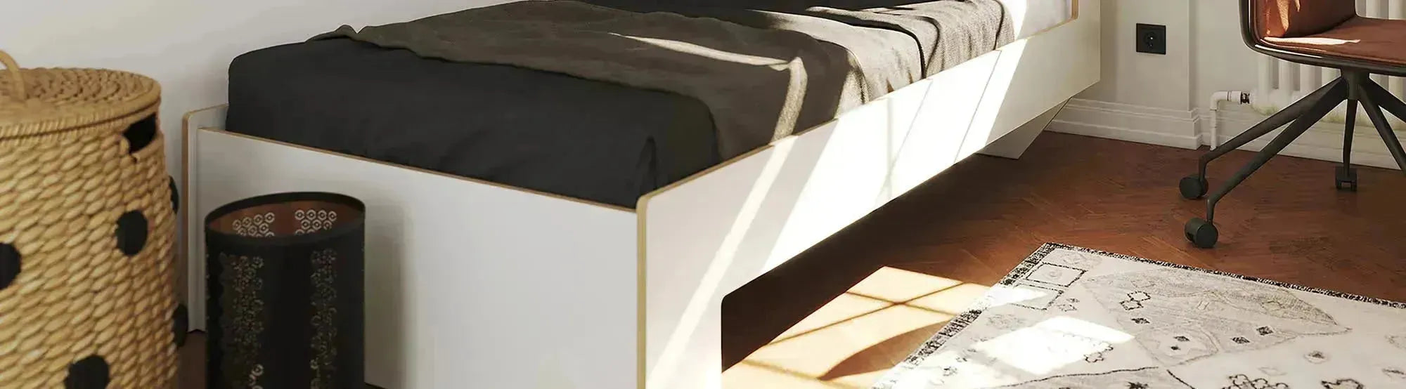 Entdecke die Nook Betten von Müller: stilvoll, funktional und mit integrierter Stauraumlösung. Perfekt für dein Schlafzimmer!