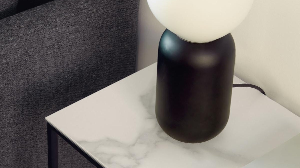 Elegante Rewena Kollektion von Kave Home: stilvolle Möbel und Accessoires in harmonischen Farben und modernem Design.