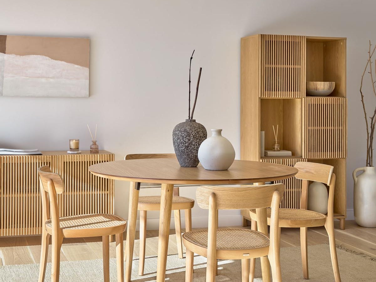 Elegante Romane Kollektion von Kave Home: stilvolle Möbel und Accessoires für ein modernes Wohnambiente.