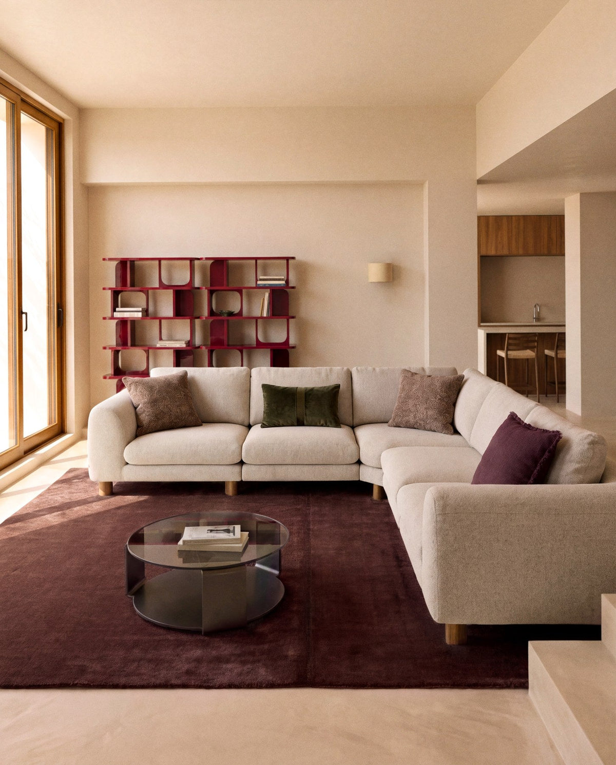 Entdecke die Kave Home Vera Kollektion: Sofas, Ecksofas und Schlafsofas mit weichen, runden Formen, Taschenfederkern und Beinen aus massivem Eschenholz.