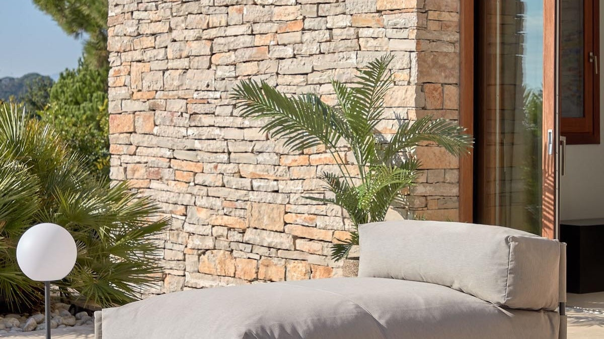 Moderne Möbel der Square Kollektion von Kave Home, stilvolles Design in neutralen Farben, ideal für jedes Zuhause.