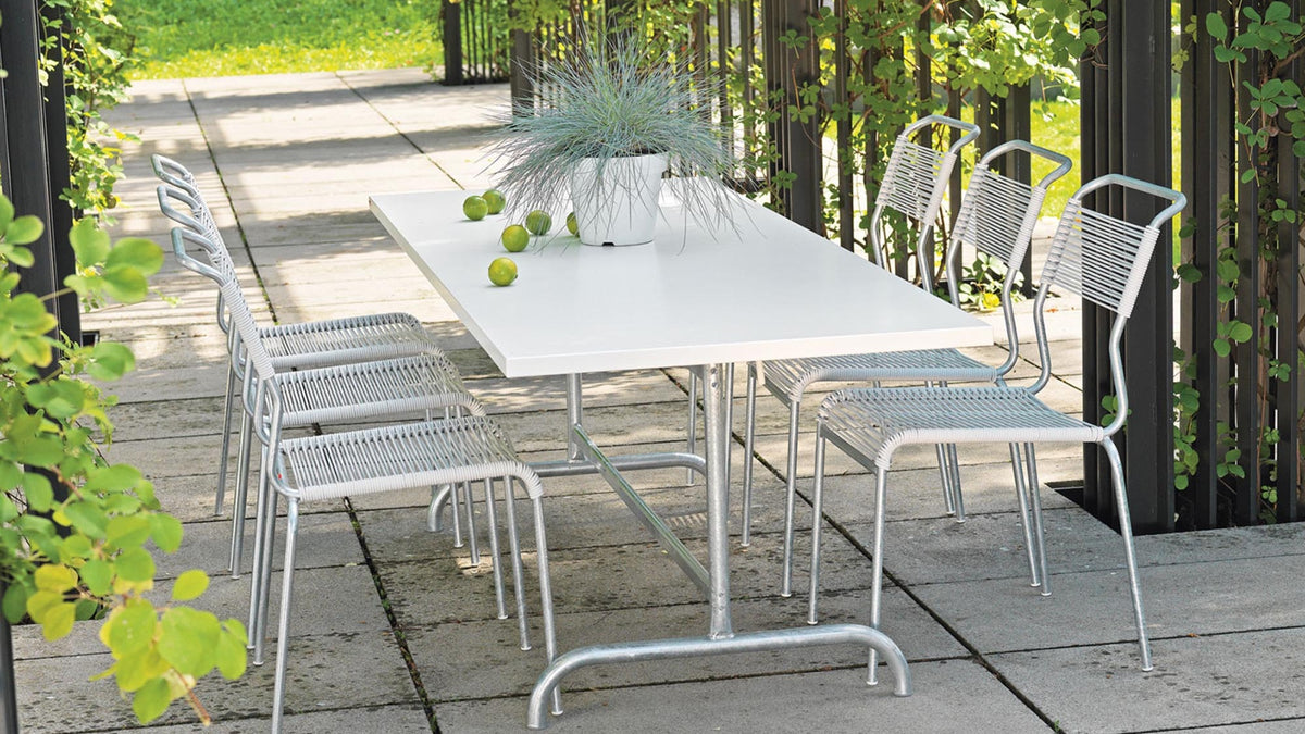 Entdecke die Säntis Kollektion von Schaffner: vielseitige, wetterfeste Gartenmöbel, Swiss Made, ideal für Terrasse und Garten. Stühle, Tische, Lounger!