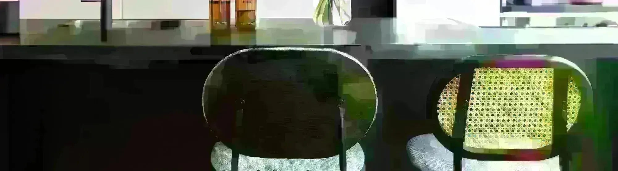 Entdecke die Spike Stuhlserie von Zuiver: modernes Design, hoher Komfort und vielseitige Modelle für Esszimmer, Büro und Wohnzimmer.