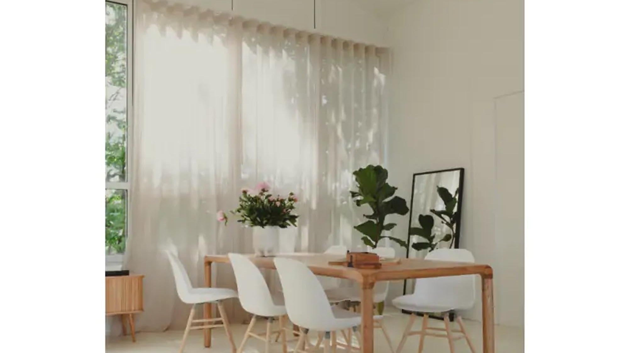 Entdecken Sie die elegante Storm Tischserie von Zuiver: Minimalistisches Design, hochwertige Materialien und vielseitige Modelle für jeden Wohnstil.