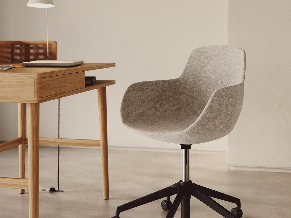 Elegante Tissiana Kollektion von Kave Home: stilvolle Möbel und Accessoires in sanften Farben und modernem Design.