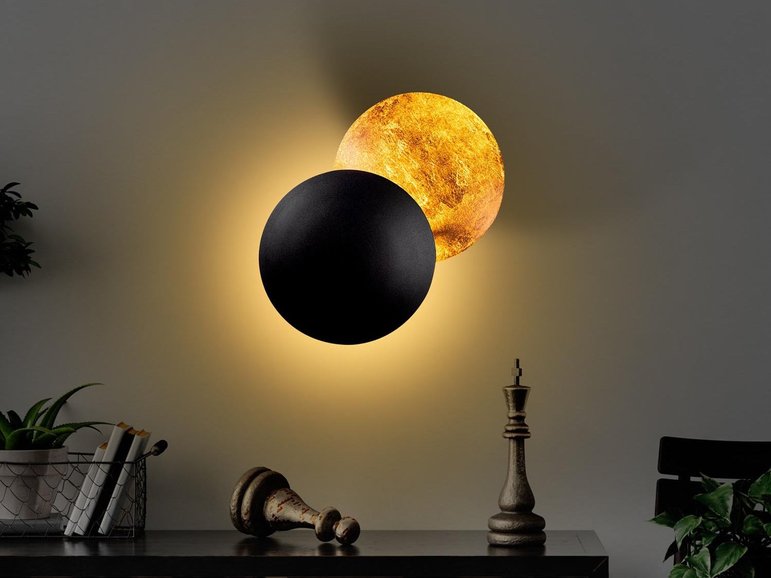 Elegante Yosma Kollektion von Opviq: stilvolle Möbel mit modernem Design und hochwertigen Materialien.