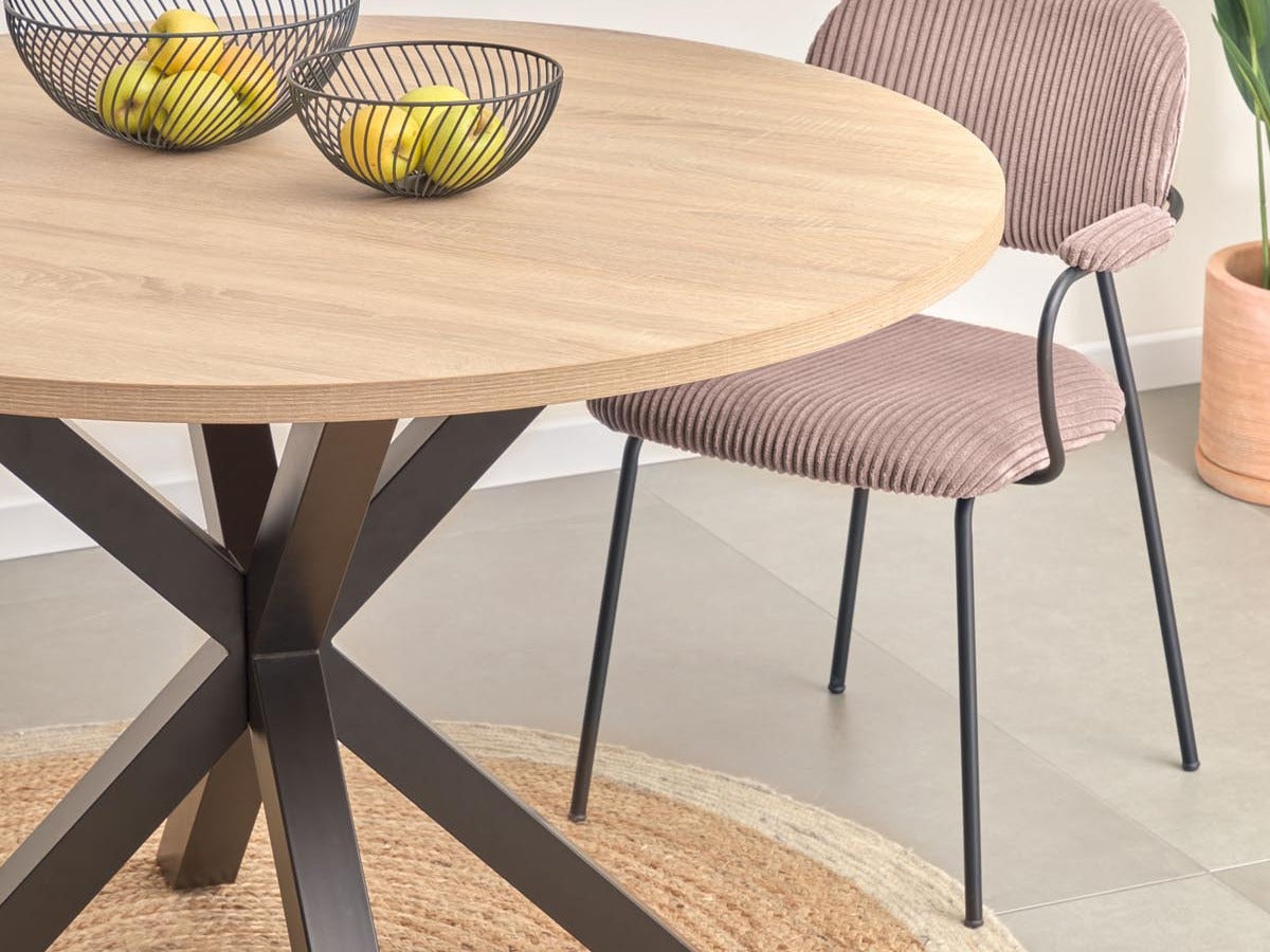 Argo Tischserie von Kave Home: vielseitige Esstische in rund, oval oder rechteckig aus Holz/Glas/Keramik – zeitloses Design.