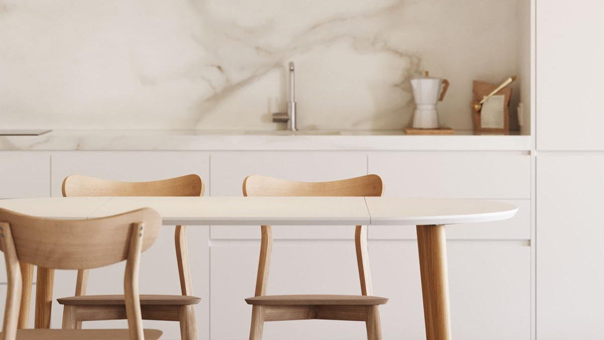 Entdecke die Oqui Kollektion von Kave Home: ausziehbare runde & ovale Esstische, die Eleganz und Flexibilität für dein Esszimmer vereinen.