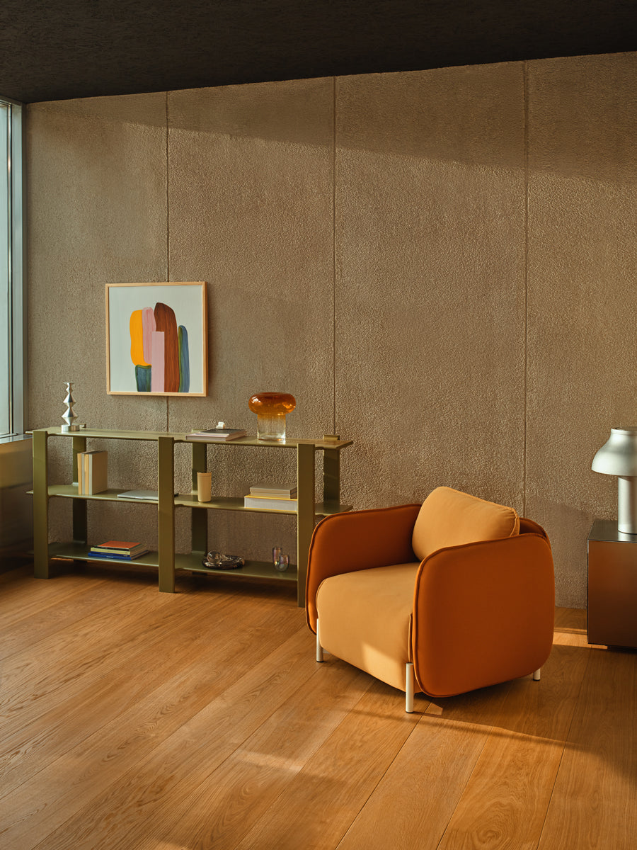 Linka Lounge-Sessel von MDD in einem modern eingerichteten Aufenthaltsbereich