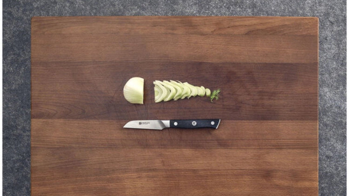 Zwilling Spectrum Küchenmesser mit Micarta-Griff und Klinge aus RCF-Stahl im passenden Messerblock
