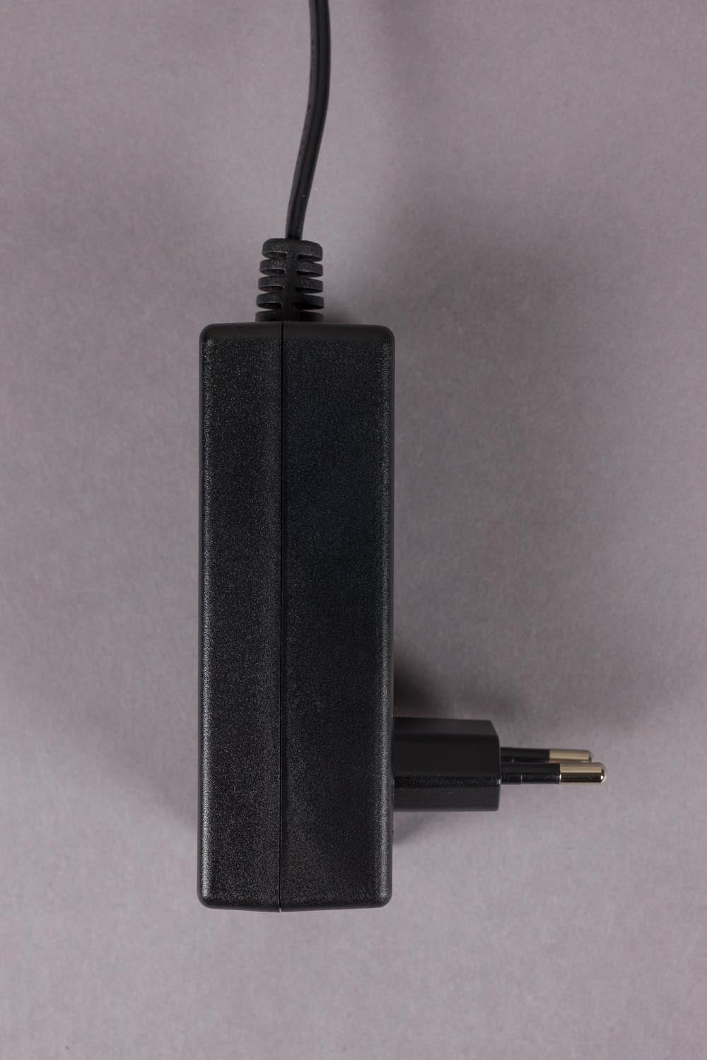 Hamilton Loungesessel: Luxuriöser Komfort im Dutchbone-Design.