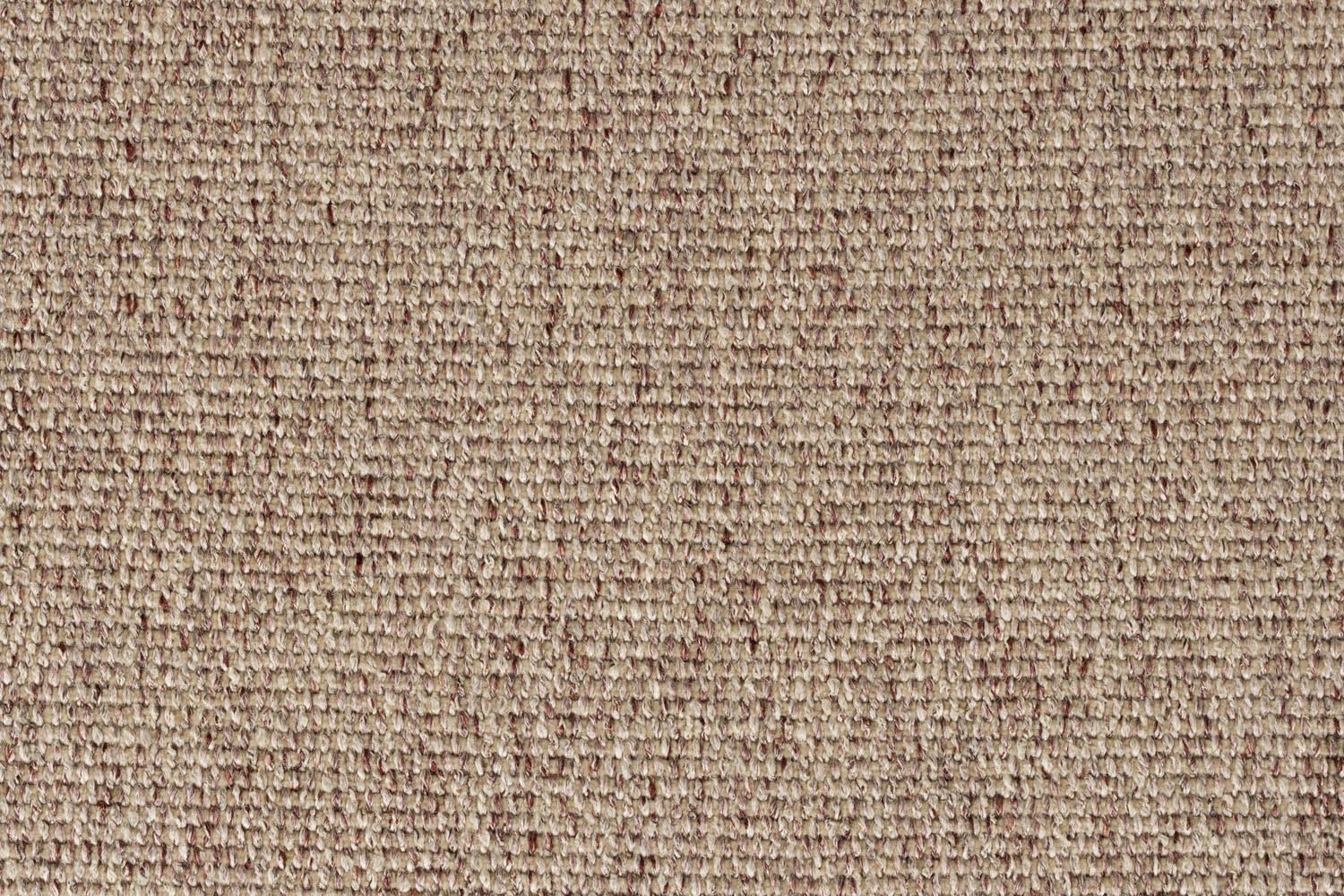 Babington Stuhl: Luxuriöser Samt trifft auf modernes Design von Dutchbone.