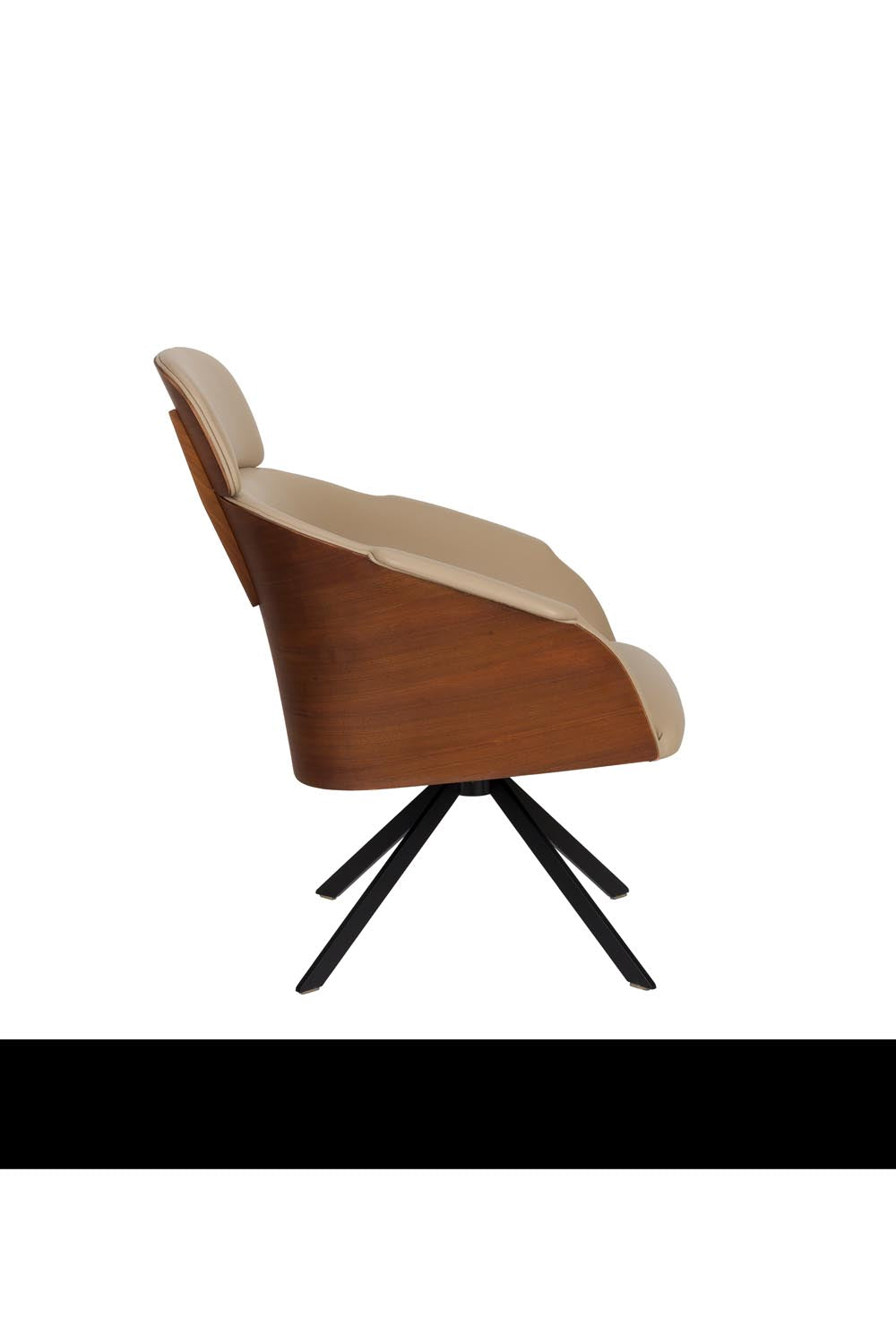 Genießen Sie ultimativen Komfort im Frie Sessel von Zuiver. Elegantes Leder und nussbaumfarbenes Holz schaffen eine stilvolle Atmosphäre.