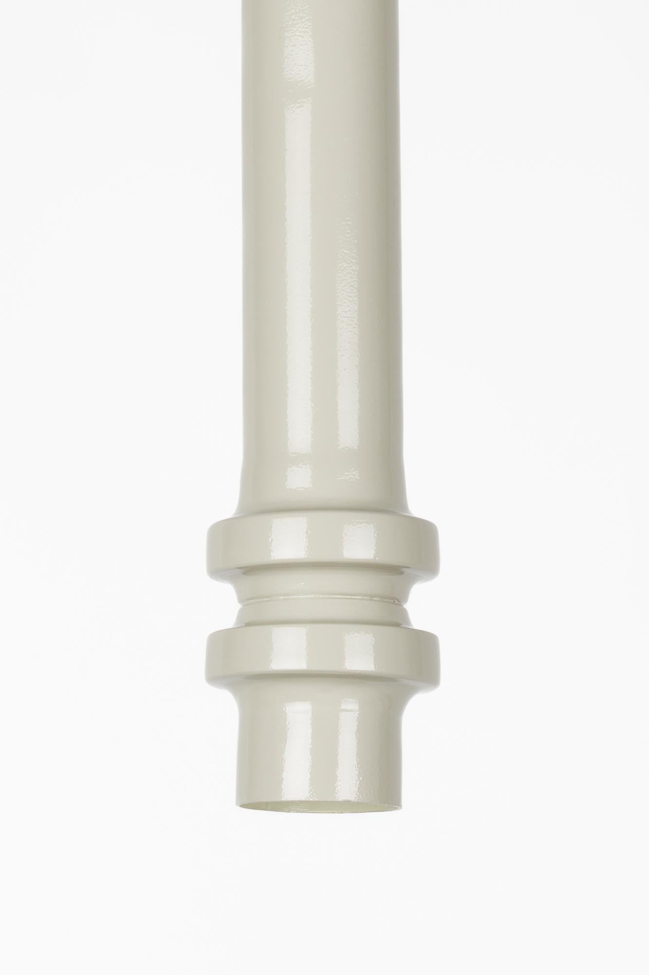 Die Pendelleuchte Duct M von White Label Living überzeugt mit stilvollem Design und erstklassiger Qualität für moderne Räume.