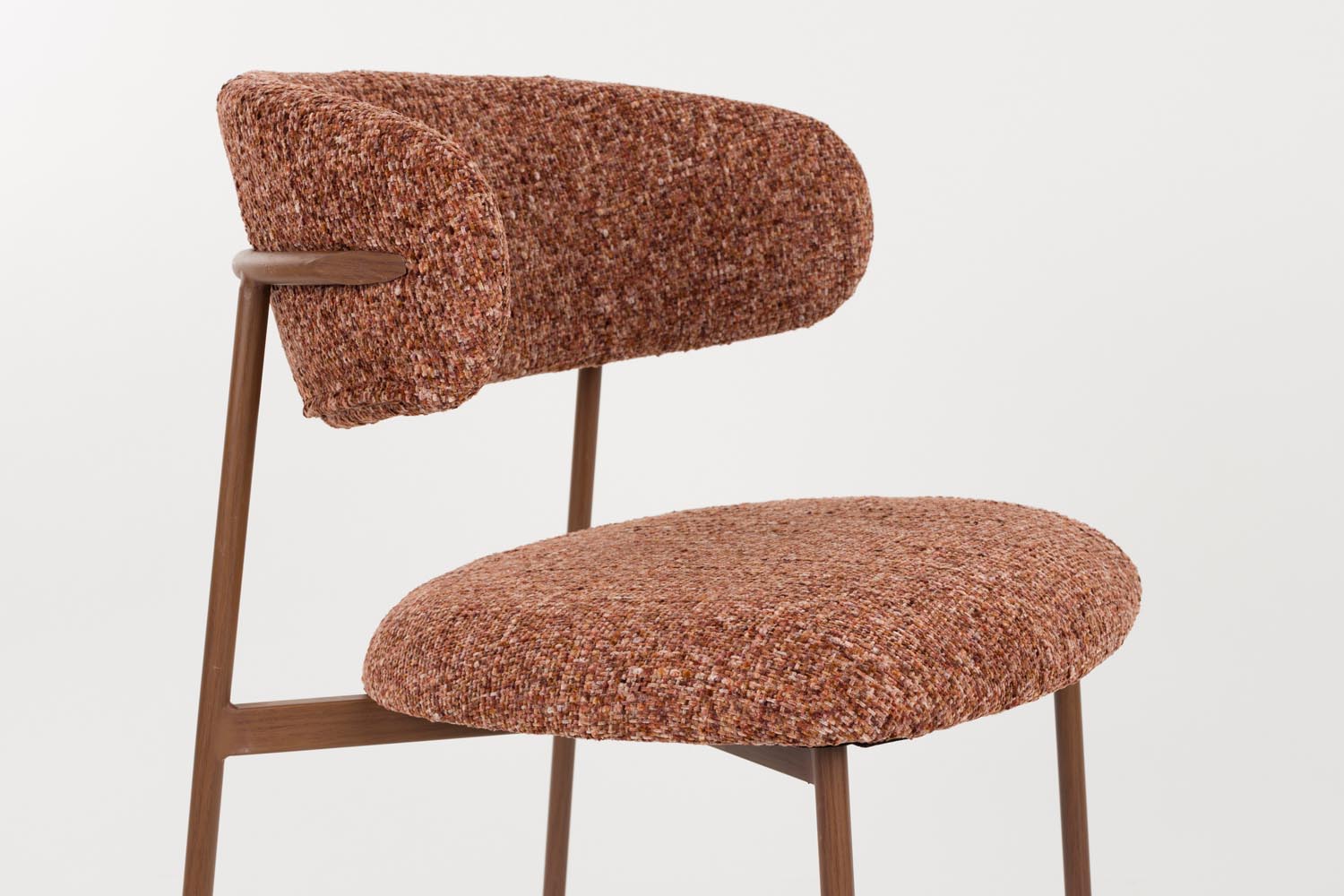 Eleganter Stuhl Claes von White Label Living, modernes Design, komfortabel gepolstert, perfekt für Esszimmer oder Arbeitsbereich.