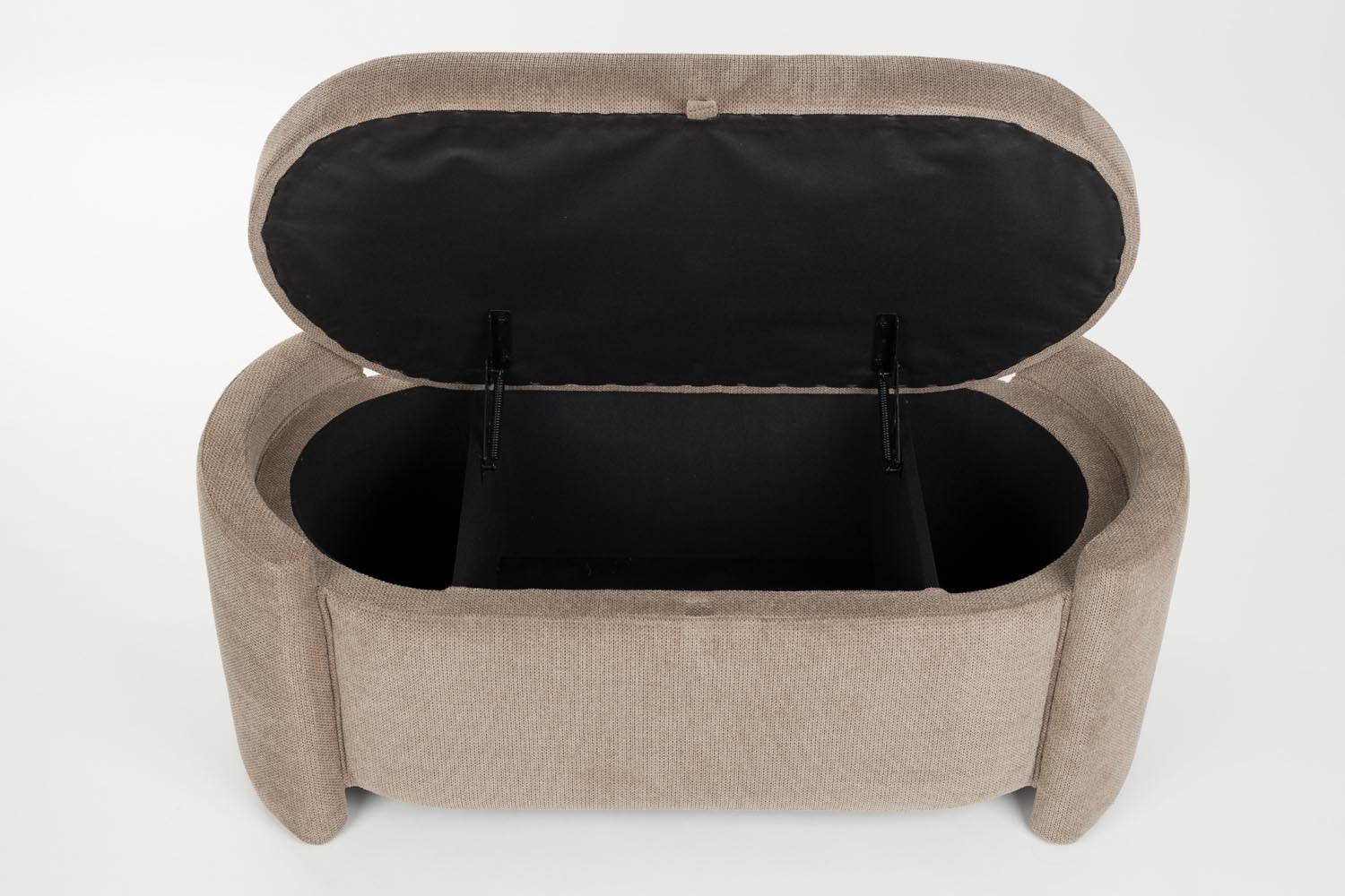 Die Bank Miro von White Label Living kombiniert zeitloses Design mit erstklassiger Qualität für elegante Wohnbereiche.