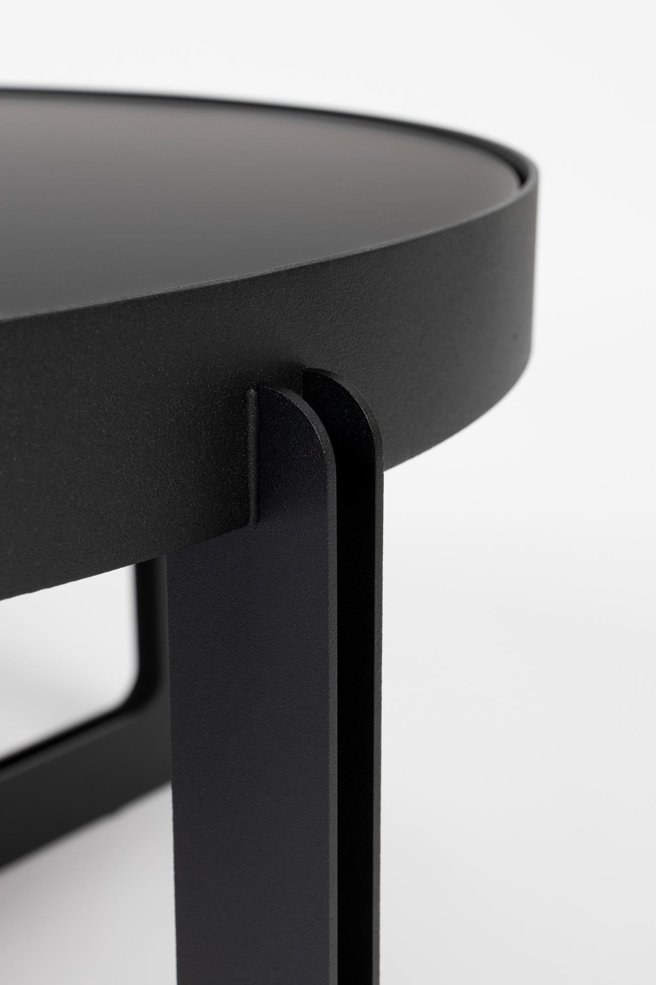 Eleganter runder Couchtisch von Zuiver, modernes Design, erstklassige Materialien, perfekt für stilvolle Wohnräume.