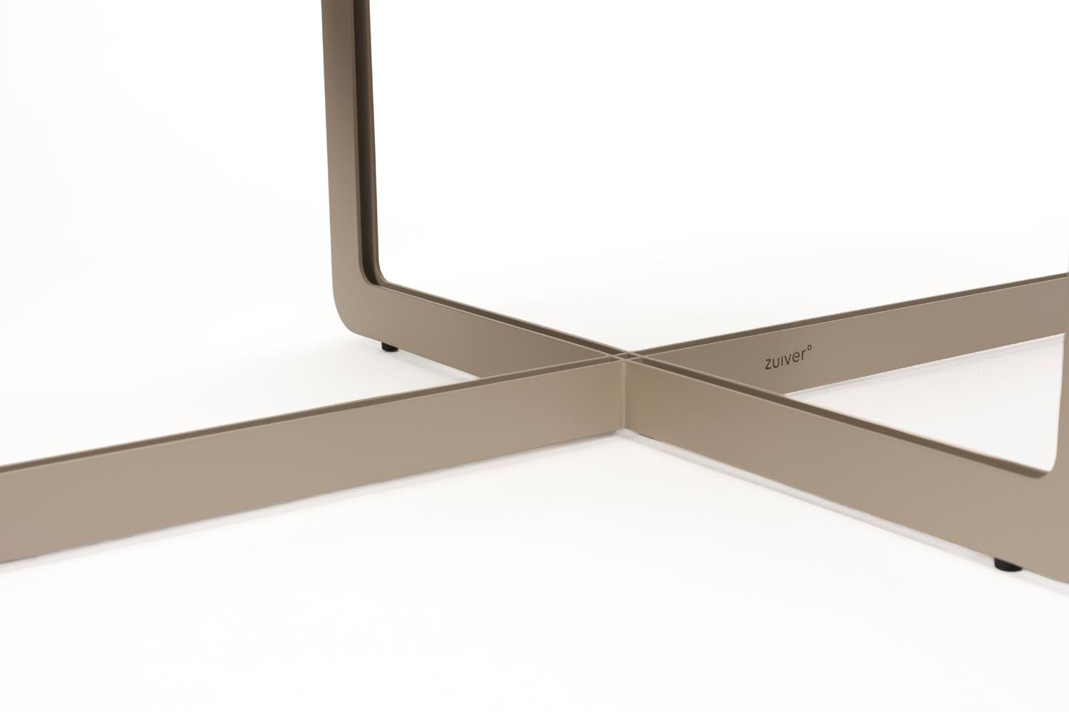 Moderner Couchtisch Centre Oval von Zuiver, stilvolles Design, erstklassige Qualität, perfekt für zeitgemässe Wohnräume.