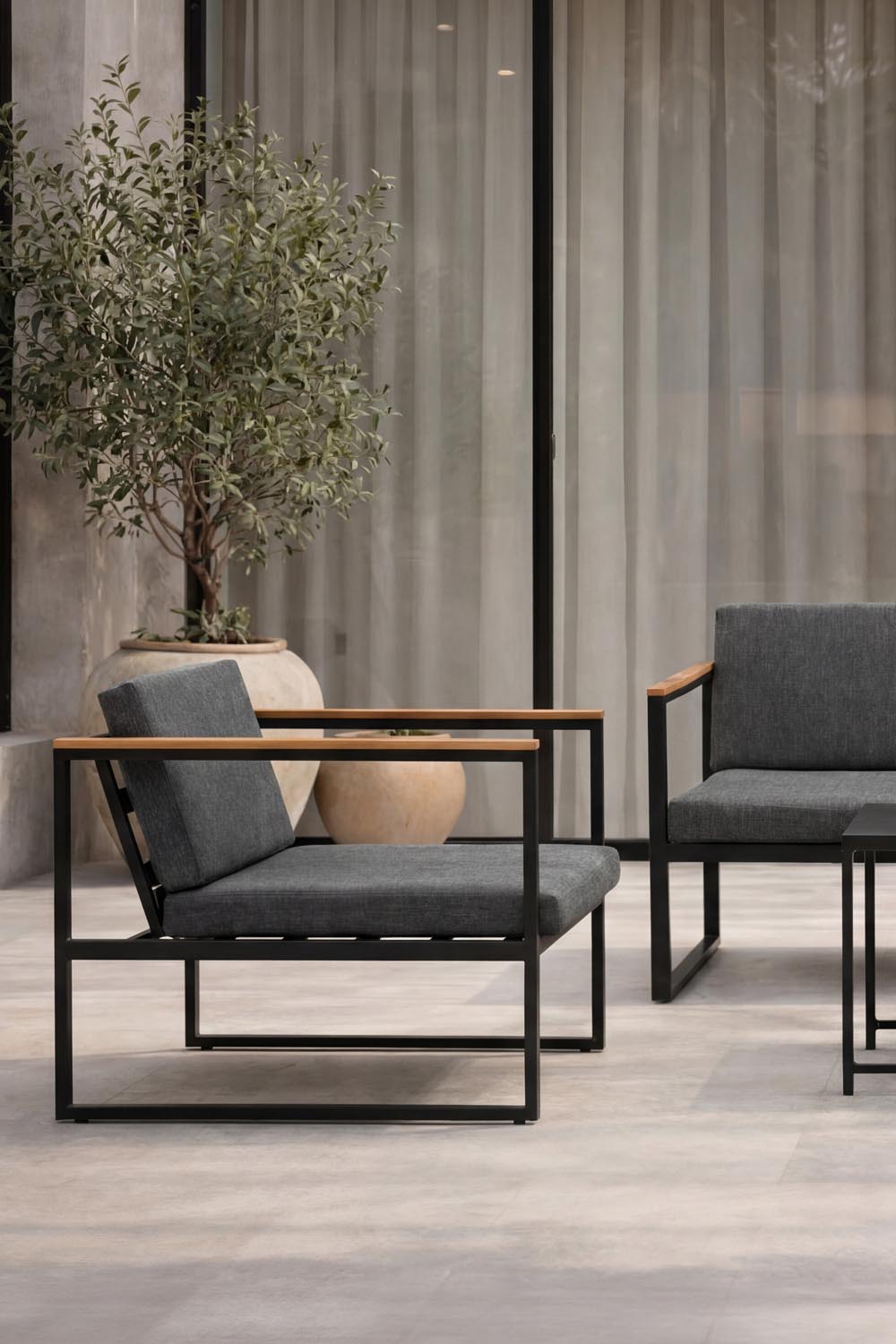 Dakar Sofa Outdoorset 90cm in Schwarz präsentiert im Onlineshop von KAQTU Design AG. Loungeset ist von Venture Home