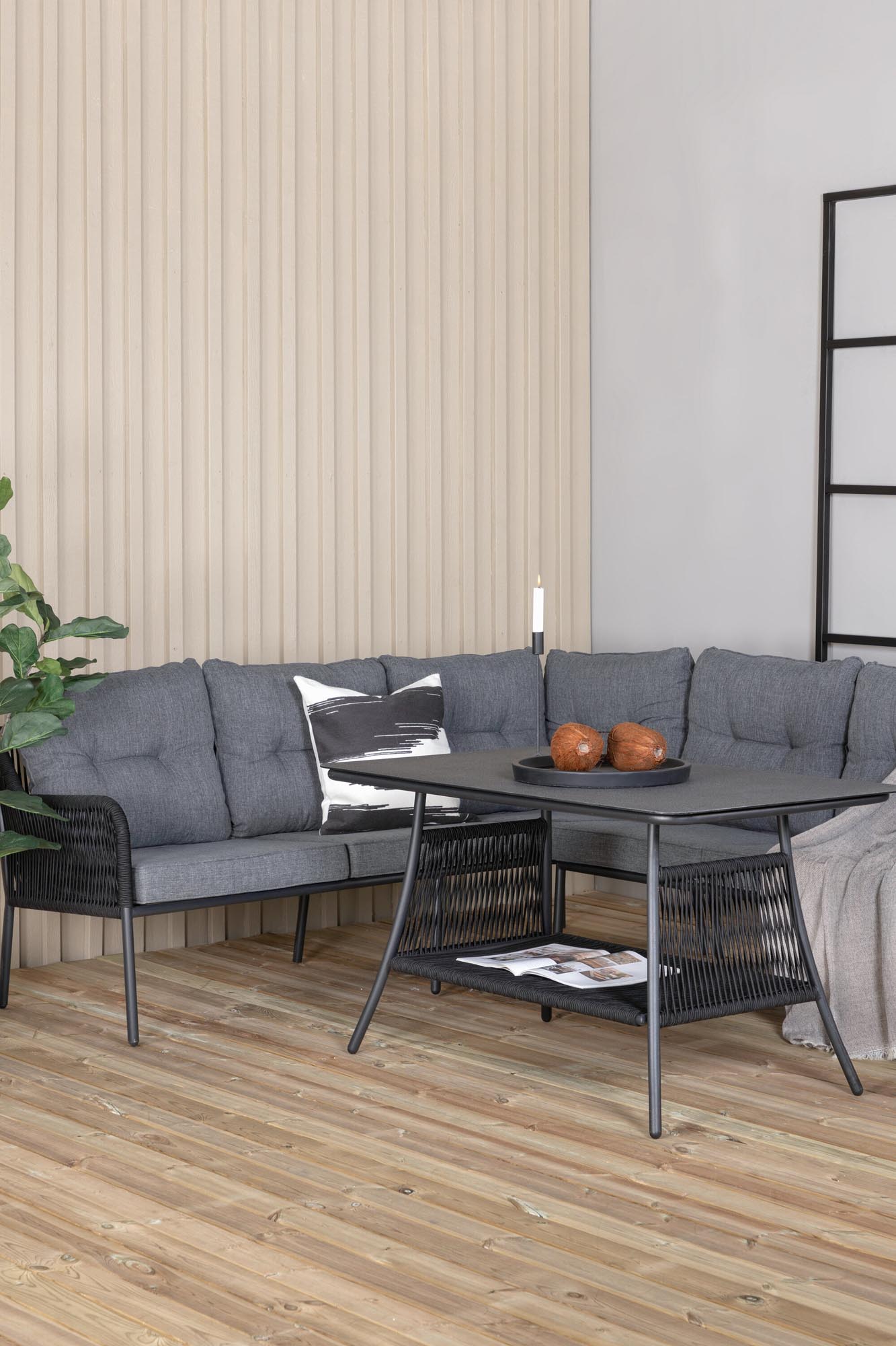 Berliner Ecksofa Outdoorset 120cm in Schwarz präsentiert im Onlineshop von KAQTU Design AG. Loungeset ist von Venture Home