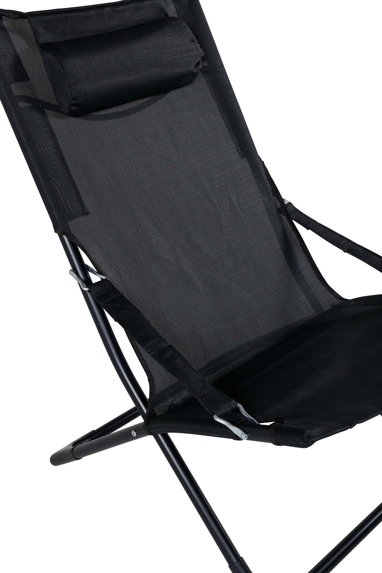 Die Sevilla Sun Lounge von Venture Home kombiniert stilvolles Design mit Komfort für entspannte Momente im Garten.