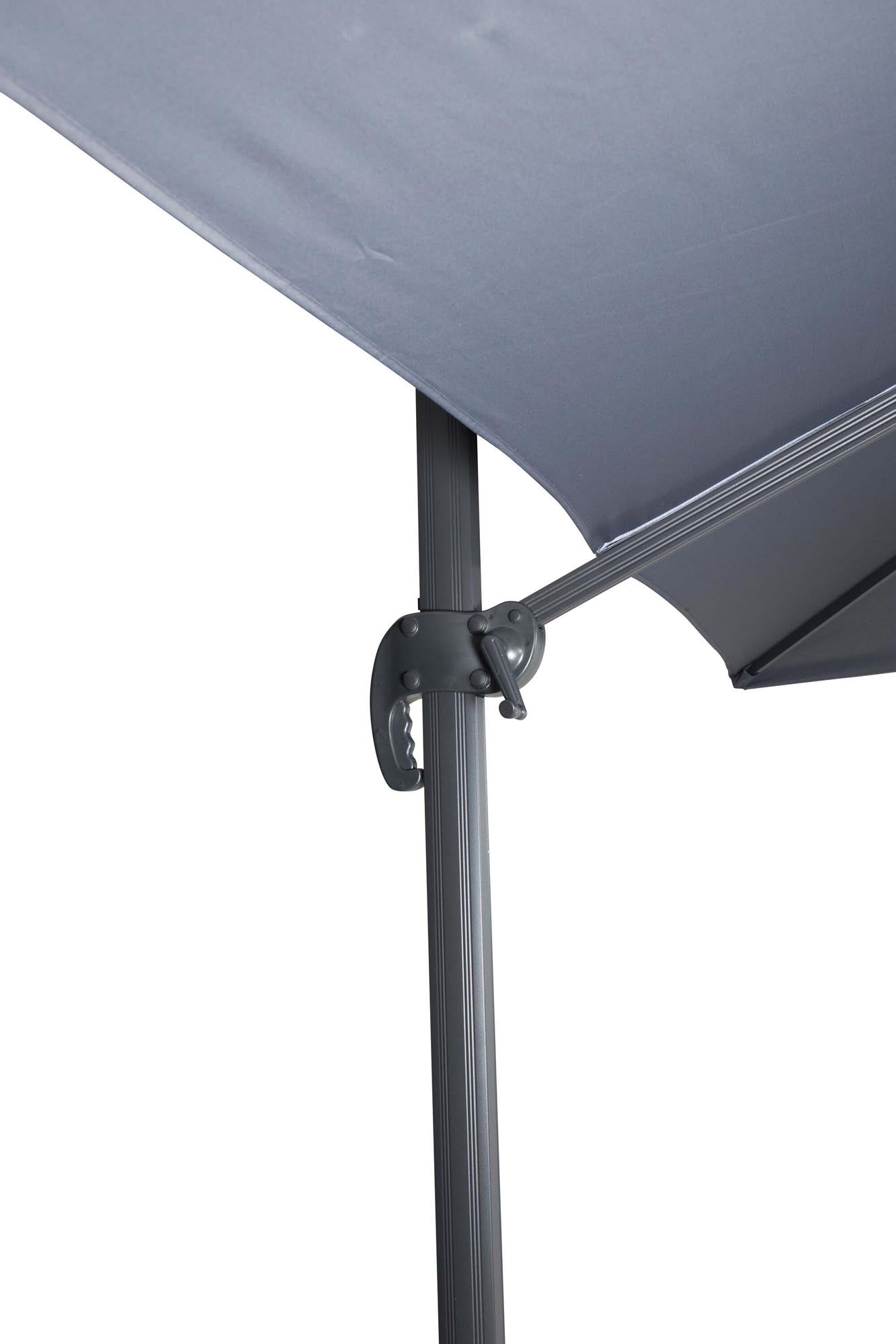 Leeds Sonnenschirm in Dunkelgrau präsentiert im Onlineshop von KAQTU Design AG. Sonnenschirm ist von Venture Home