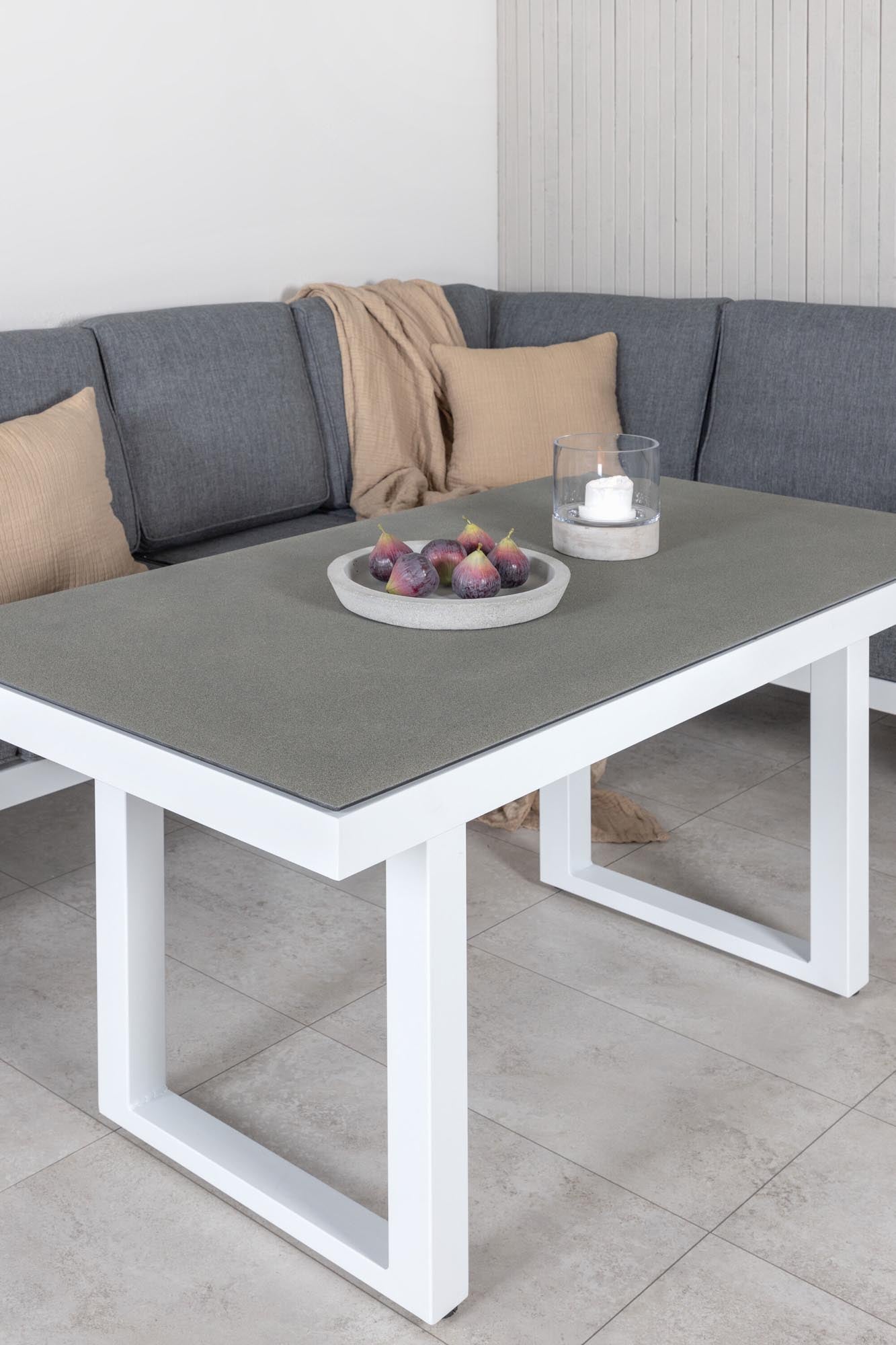 Ecksofa Outdoorset Barcelona 140cm: Hochwertige Materialien und Komfort für entspannte Stunden im Freien.