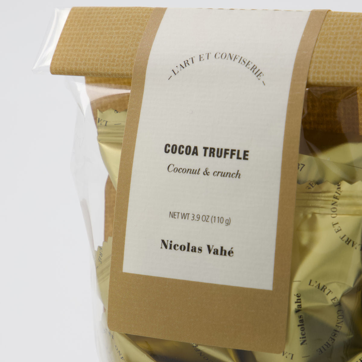 Köstliche Kokos-Crunch Trüffel von Nicolas Vahé entdecken.