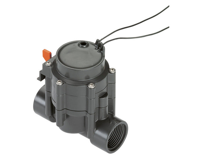 GARDENA Bewässerungsventil 1" 24 V in präsentiert im Onlineshop von KAQTU Design AG. Bewässerung ist von GARDENA
