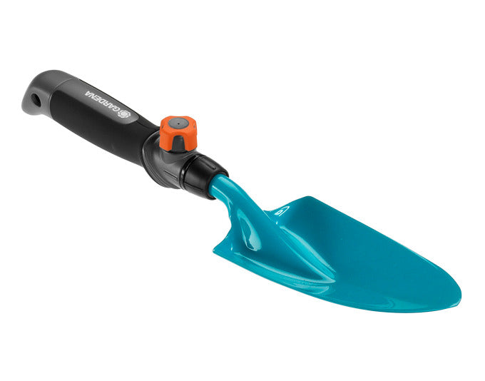 GARDENA Blumenkelle Combi 8.5cm in  präsentiert im Onlineshop von KAQTU Design AG. Gartenwerkzeug ist von GARDENA