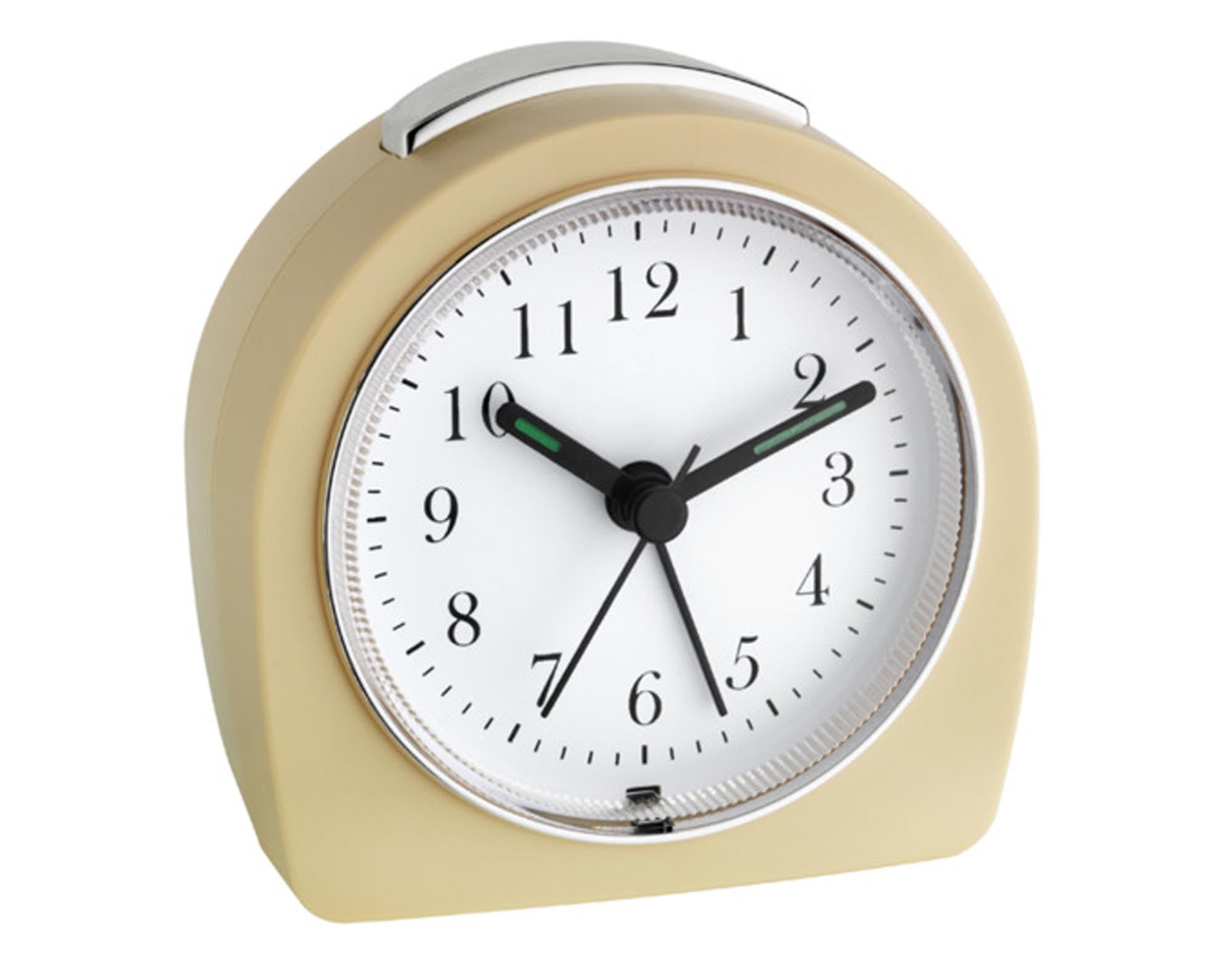 Entdecken Sie den TFA Wecker im Retro Look beige – stilvoll, funktional und perfekt für Ihr Schlafzimmer. Mit Snooze-Funktion und analoger Anzeige.