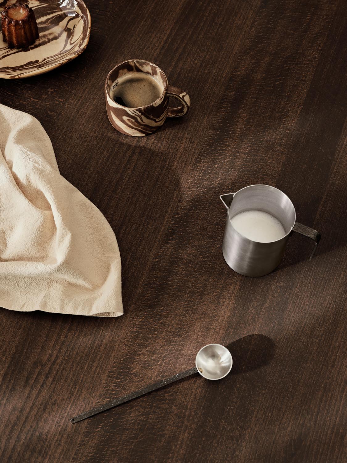 Ryu Mug Low: Zeitlose Ästhetik und Funktionalität vereint.