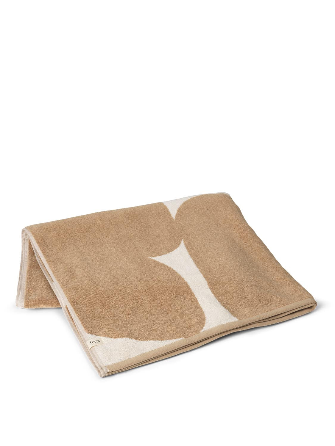 Erlebe das Ebb Badetuch von Ferm Living – ein luxuriöses, nachhaltiges Tuch mit einzigartigem Design, ideal für Strand und Zuhause.