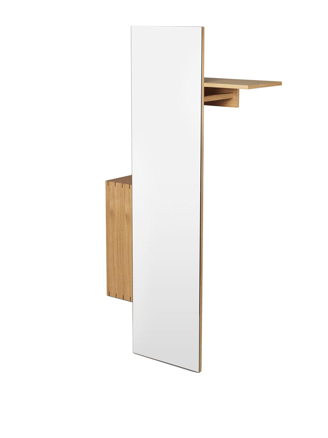 Eleganter Bon Hallway Abfallkorb von Ferm Living aus Eichenfurnier.