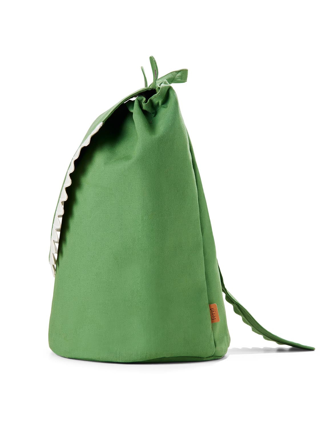 Die Crocodile Storage von Ferm Living kombiniert nachhaltige Bio-Baumwolle mit einem charmanten Krokodil-Design, perfekt für kreative Kinderzimmer.