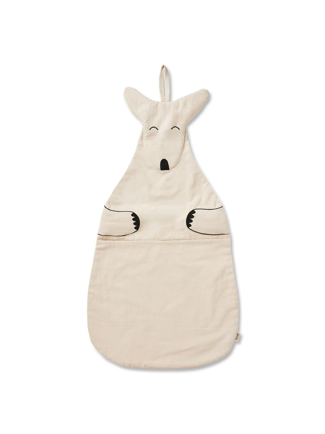 Die Kangaroo Wandaufbewahrung von Ferm Living ist eine stilvolle, nachhaltige Lösung aus recycelter Baumwolle für Ordnung im Kinderzimmer.