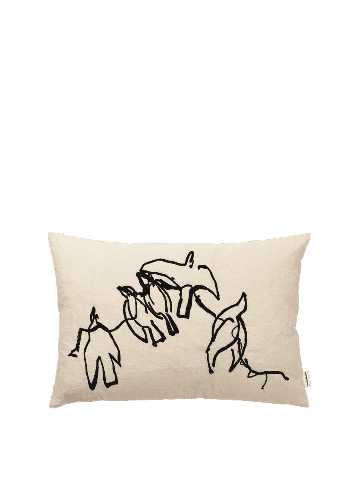 Vuelo Kissenbezug in Natürlich präsentiert im Onlineshop von KAQTU Design AG. Deko Kissenbezug ist von Ferm Living