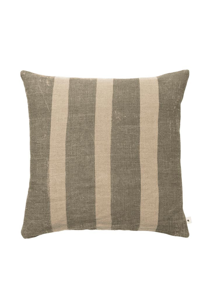 Oleo Kissen in Teegelb/Natürlich präsentiert im Onlineshop von KAQTU Design AG. Deko Kissen ist von Ferm Living