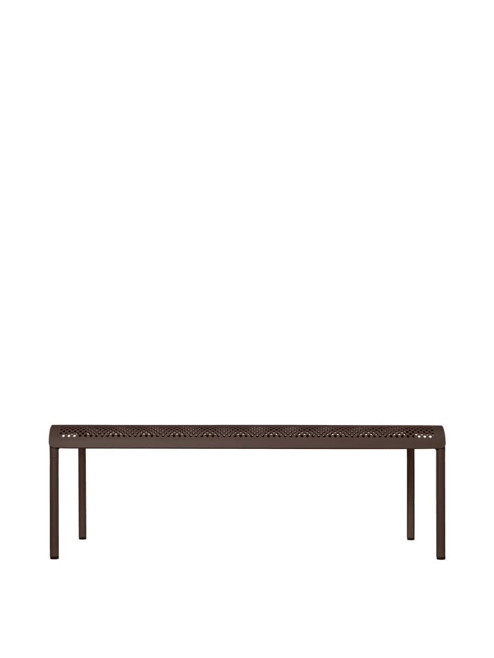 Entdecken Sie den Dapple Loungetisch 114 x 57 von Ferm Living – ein eleganter Tisch aus robustem Stahl, ideal für Ihren Außenbereich.