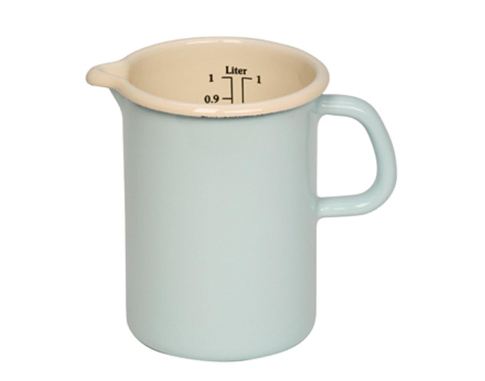 Entdecken Sie den RIESS Messbecher Pastell türkis 1.0 l – der perfekte Küchenhelfer für präzises Messen von Flüssigkeiten. Hergestellt aus hochwertigem Edelstahl, hitzebeständig und spülmaschinenfest.