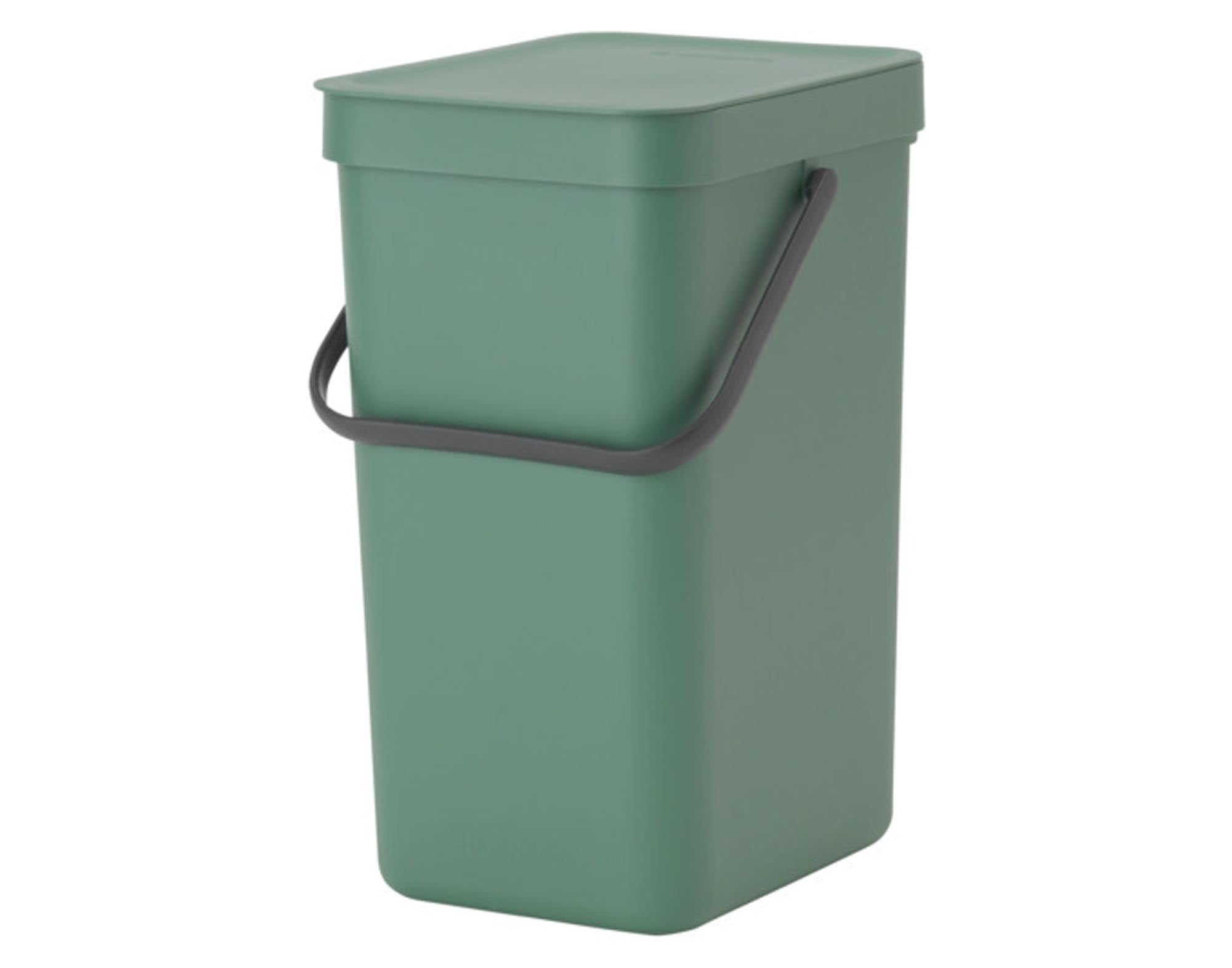 BRABANTIA Abfallbehälter Sort&Go 12 l in grün: Ideal für umweltbewusstes Mülltrennen, BPA-frei, robust, leicht zu reinigen, perfekt für Küche.