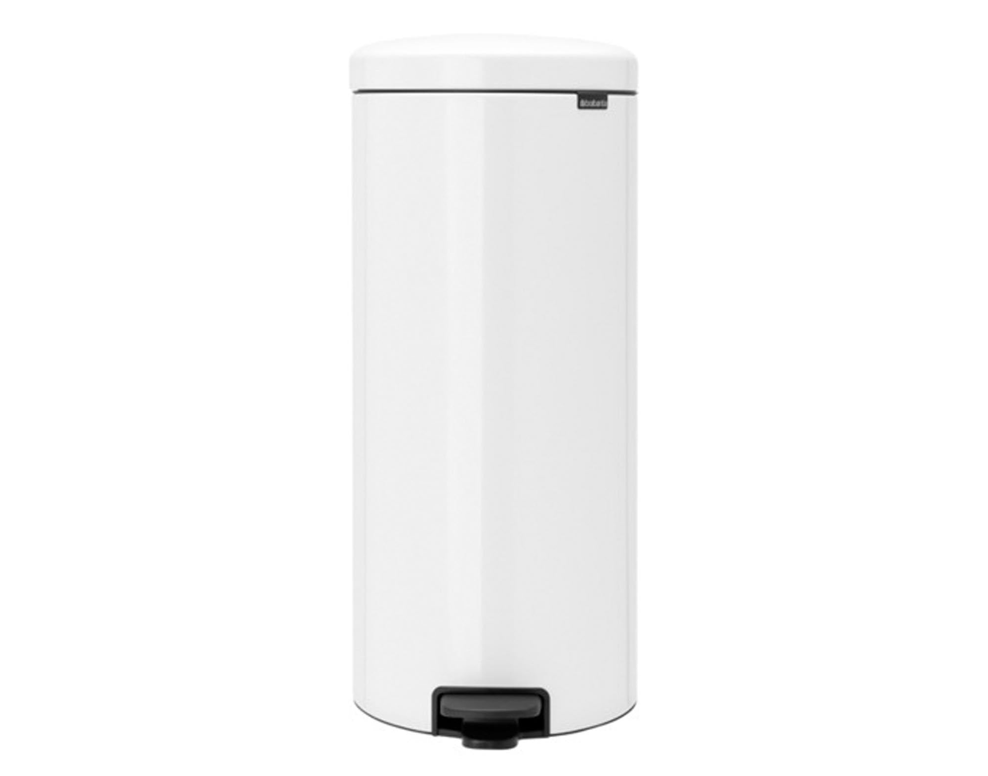 Entdecken Sie den BRABANTIA Treteimer NewIcon 30 l in Weiß – stilvoll, geruchsdicht und aus hochwertigem Edelstahl. Ideal für Küche und Büro!