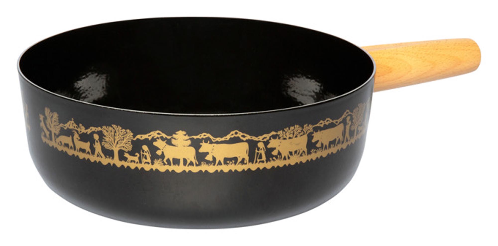 Gusseisernes Fonduecaquelon mit Alpaufzug-Dekor, 23 cm, von STÖCKLI – ideal für gesellige Fondue-Abende.