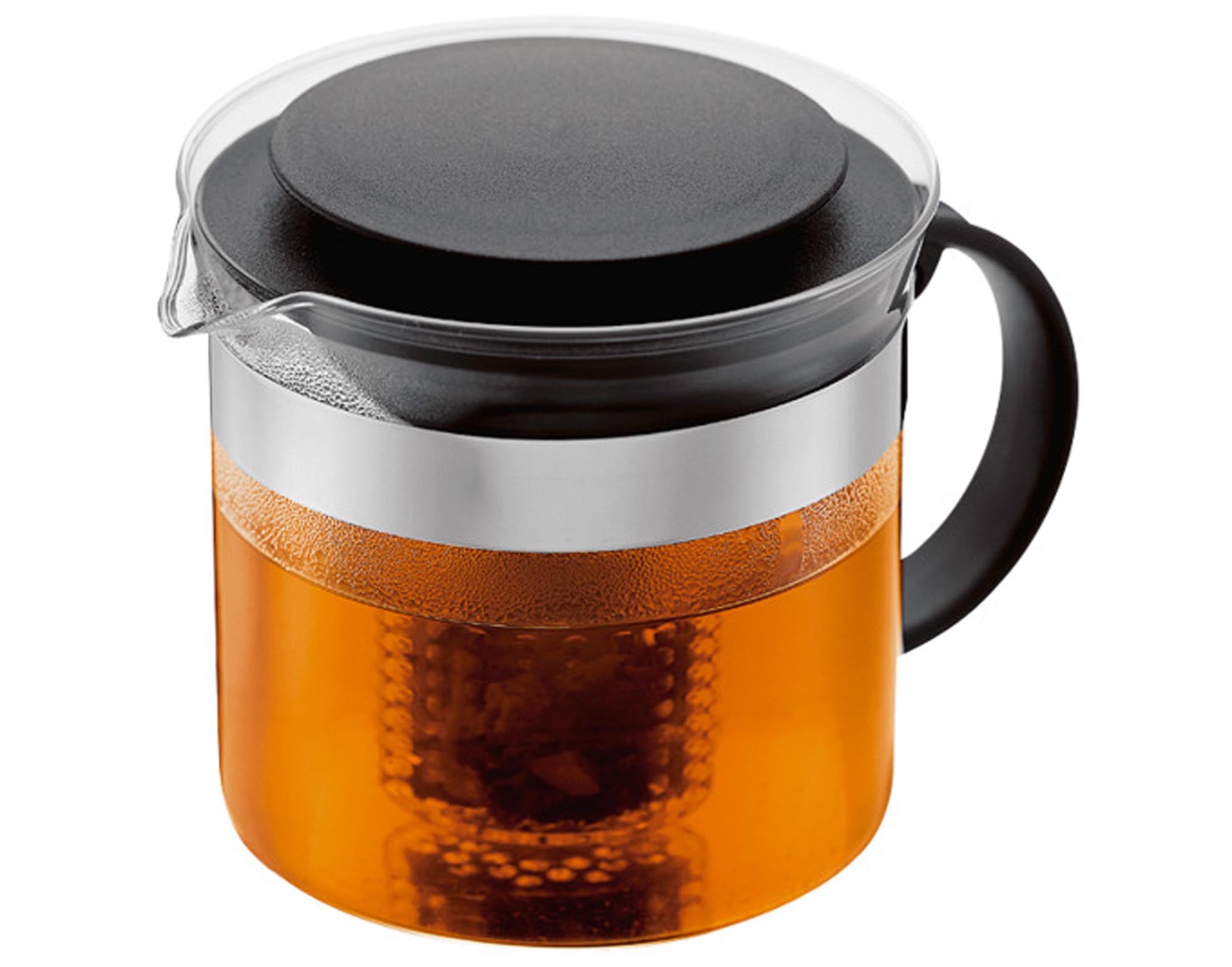Entdecken Sie die BODUM Teekanne Bistro 1.5 l aus hitzebeständigem Borosilikatglas. Ideal für Tee, Früchtetees und aromatisierte Wasser. Stilvoll und funktional!